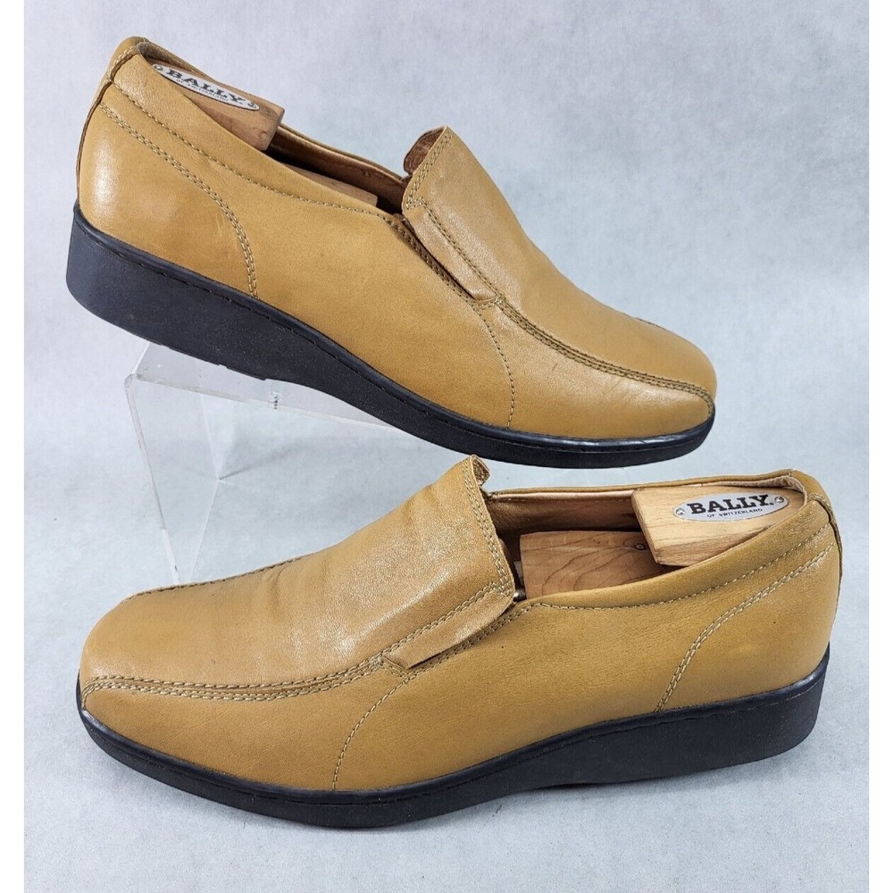 Gravity Defyer  Size 12 Men's Tan Leather Slip On Leather Loafer
